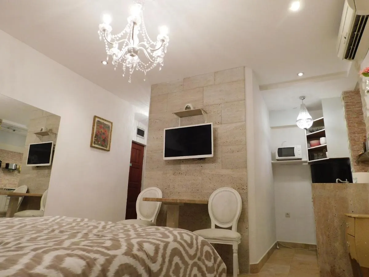 Split Studio A Priori Apartment 0*,  Croatia