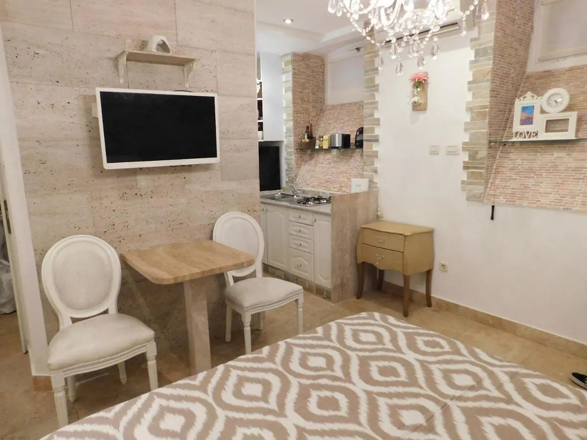 Split Studio A Priori Apartment Croatia