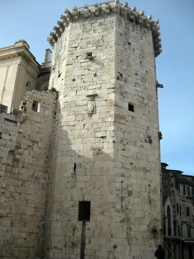Split Studio A Priori Apartment 0*,